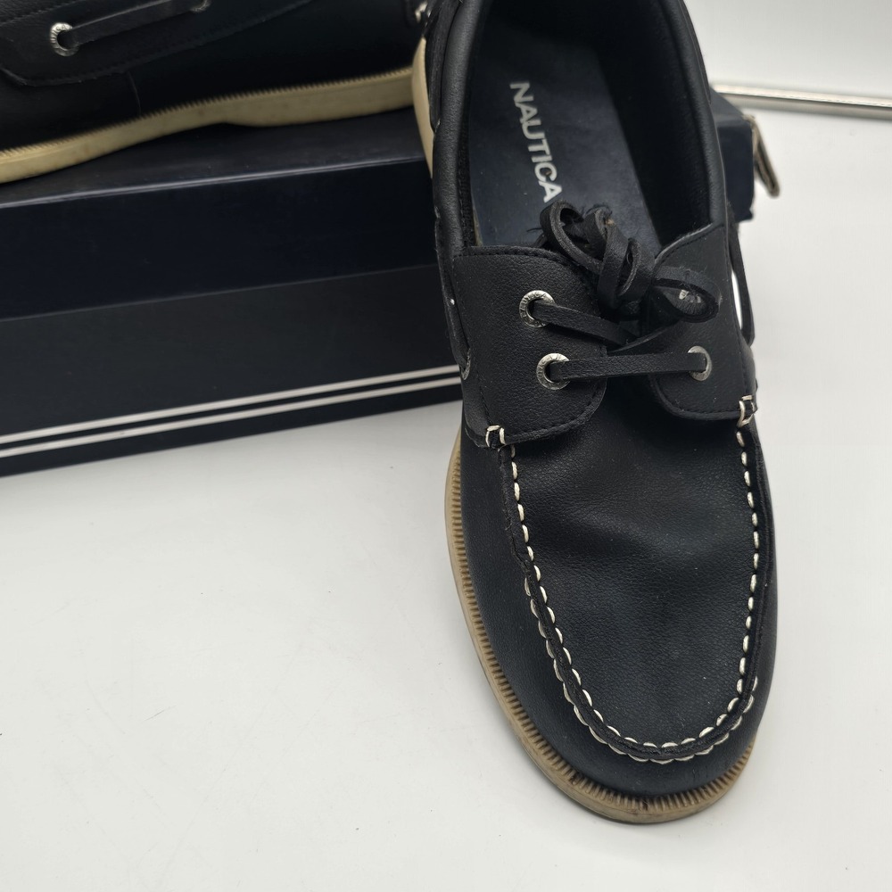 Nautica Boat Shoes Men Size 9.5 Navy Blue Tan Stitching Nueltin Comfort Lace Up - Picture 3 of 9